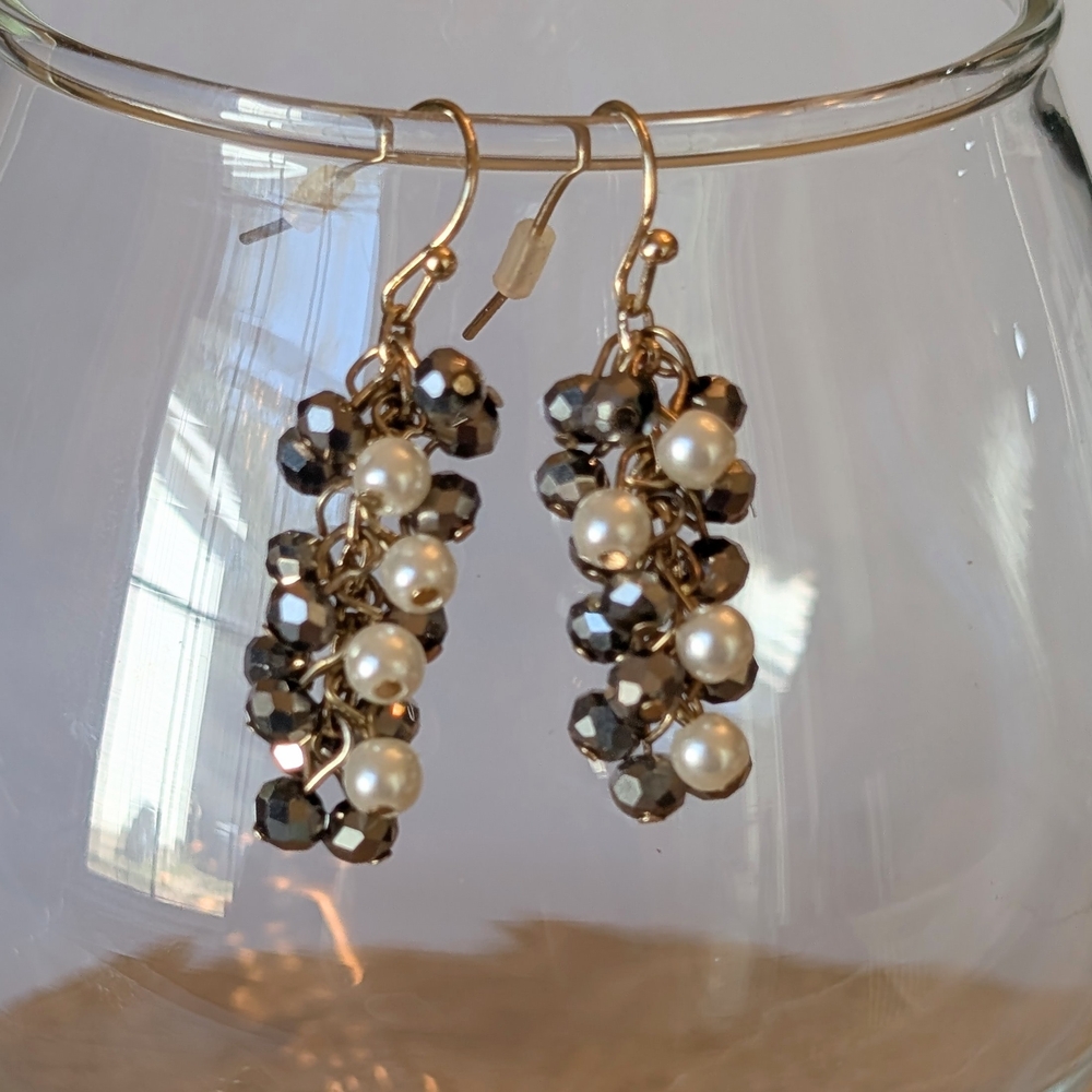 Dangle Earrings with Faux Pearl & Faceted Gunmetal Bead